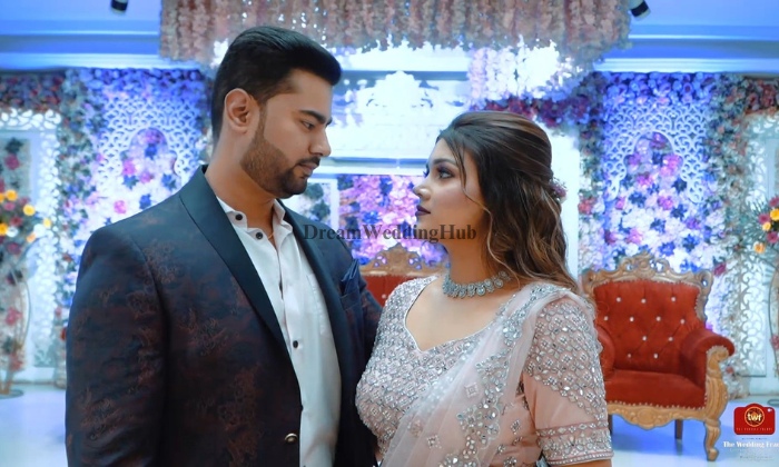 Wedding frame official